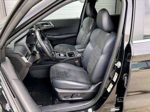 Used 2024 Mitsubishi Outlander SE image 24