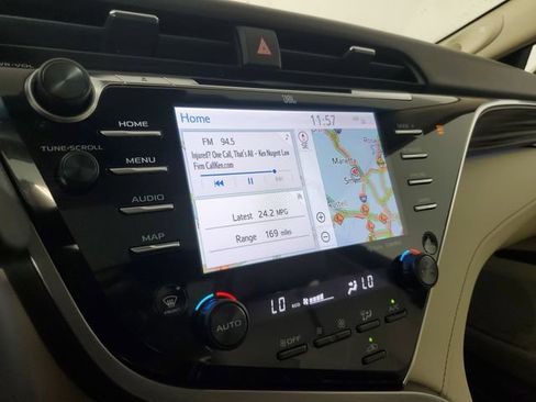 Used 2018 Toyota Camry XLE w/ Driver Assist Package FWD image 23