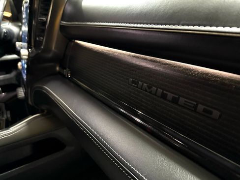 Used 2022 RAM 1500 Limited w/ Body Color Bumper Group image 35