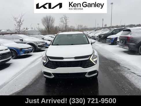 Certified 2023 Kia Sportage EX image 2