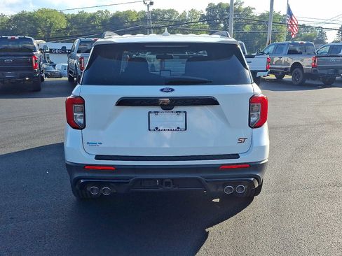 Certified 2021 Ford Explorer ST w/ Equipment Group 401A image 5