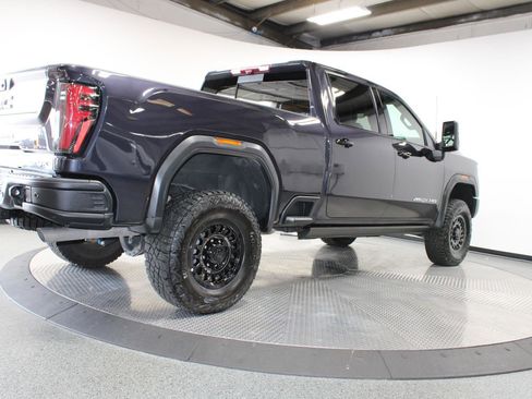 Used 2025 GMC Sierra 2500 AT4X w/ AT4X AEV Edition AWD/4WD image 13