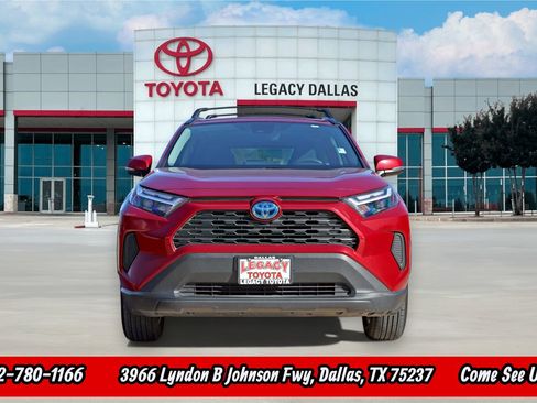 Used 2024 Toyota RAV4 XLE w/ Convenience Package image 6