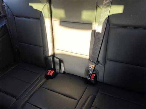 Used 2021 GMC Yukon XL Denali image 11