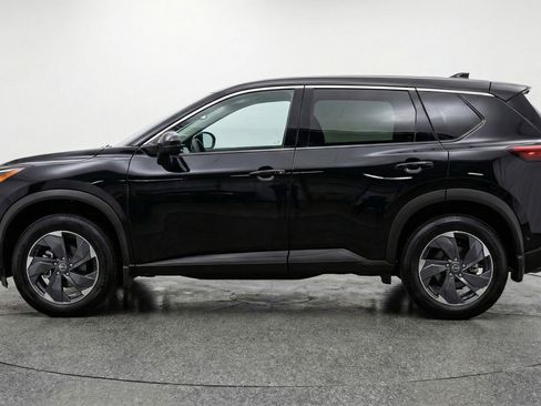 Used 2025 Nissan Rogue SV AWD/4WD image 5