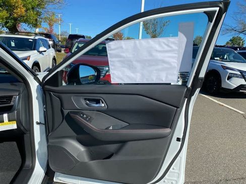 New 2026 Nissan Rogue SV image 25