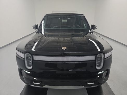 Used 2024 Rivian R1S Adventure AWD/4WD image 8
