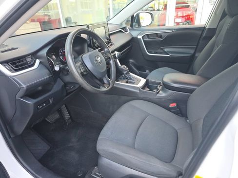 Certified 2021 Toyota RAV4 LE FWD image 7