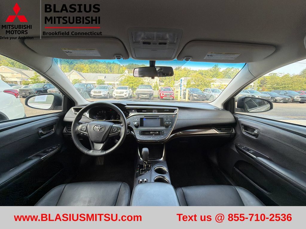 Used 2013 Toyota Avalon XLE FWD image 32