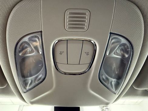 Used 2020 Jeep Compass Sport image 23