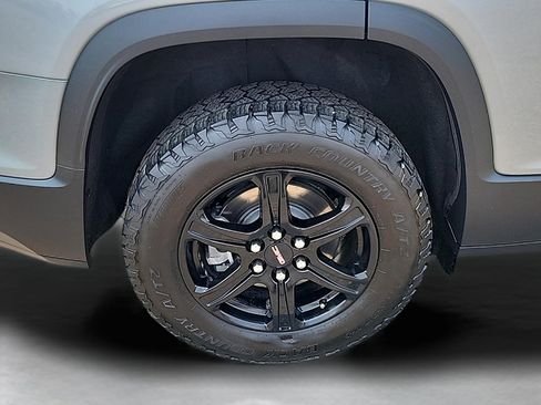Used 2023 GMC Acadia AT4 w/ GMC Pro Grade Package AWD/4WD image 9