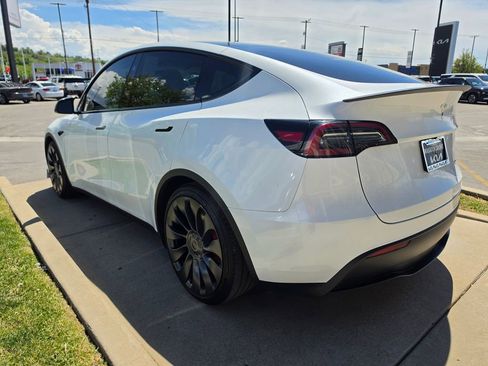 Used 2024 Tesla Model Y Performance AWD/4WD image 7