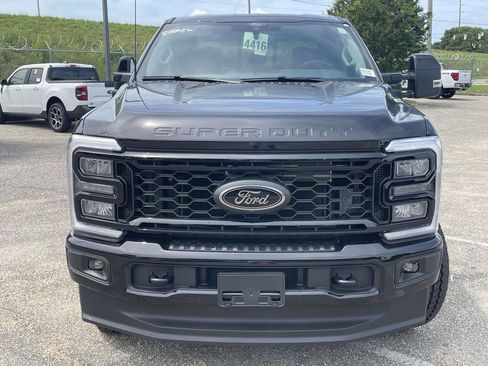 New 2026 Ford F250 Lariat w/ Black Appearance Package AWD/4WD image 8
