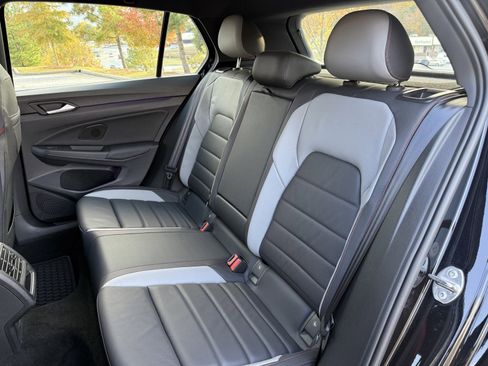 Used 2024 Volkswagen GTI SE w/ SE Leather Seats Package image 40