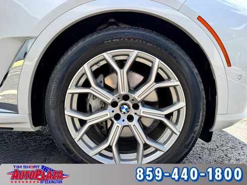 Used 2025 BMW X7 xDrive40i AWD/4WD image 21