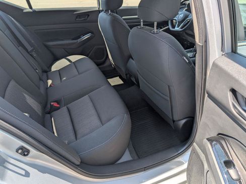 Used 2023 Nissan Altima 2.5 SV FWD image 18