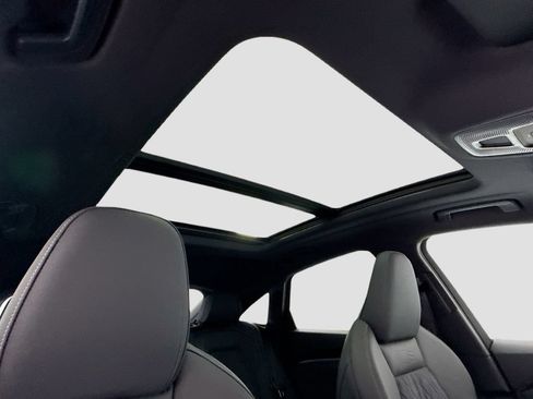 New 2026 Audi SQ5 Premium Plus AWD/4WD image 18