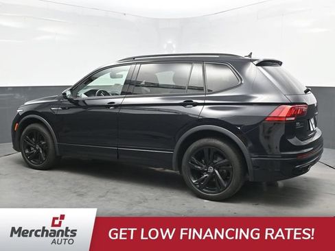 Used 2024 Volkswagen Tiguan SE R-Line AWD/4WD image 4