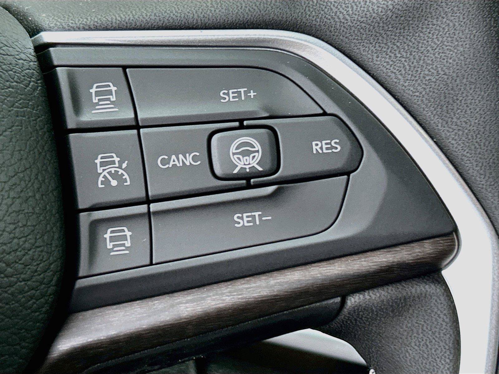 New 2027 Jeep Grand Cherokee Limited AWD/4WD image 39