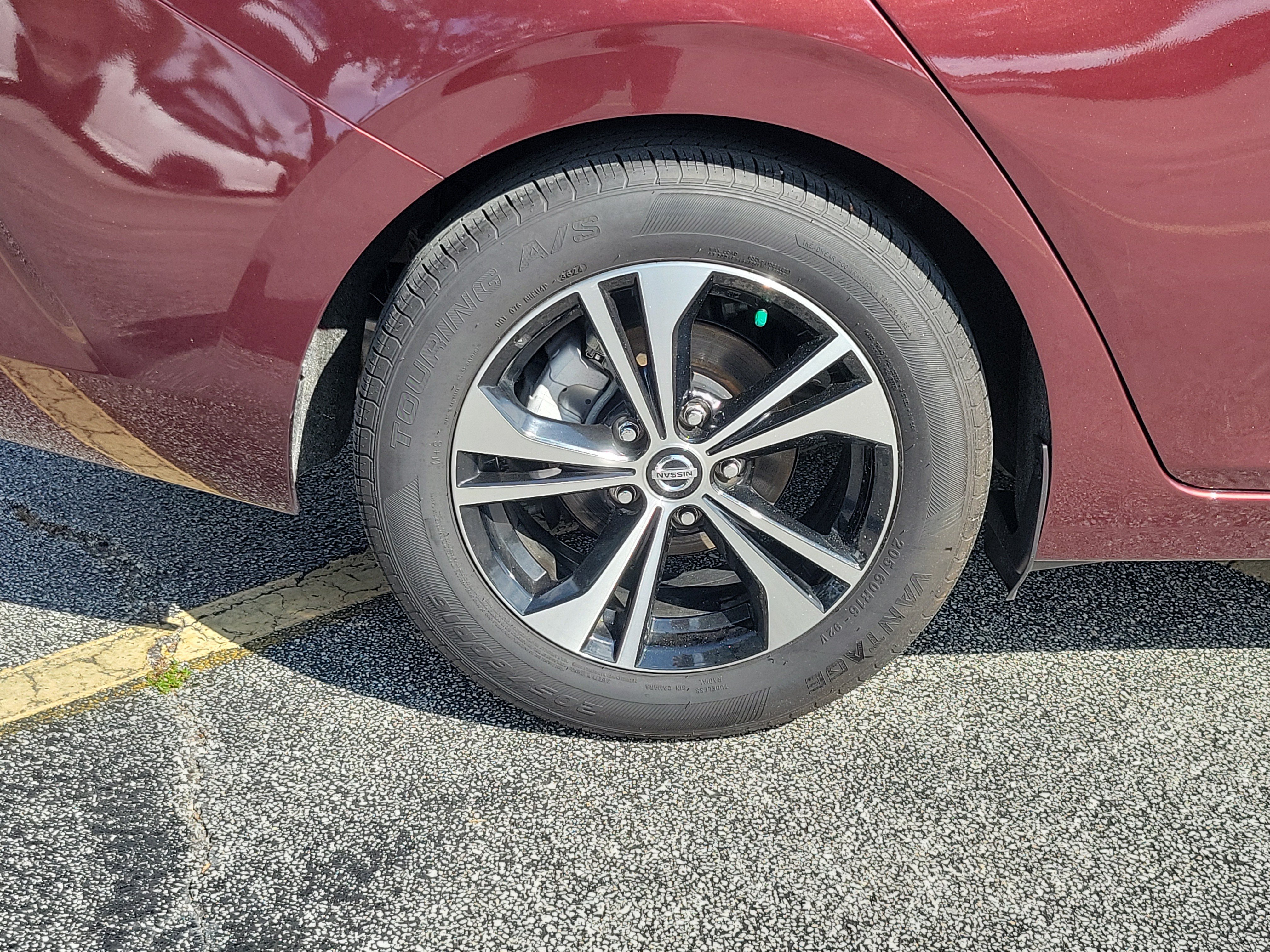 Used 2023 Nissan Sentra SV FWD image 7