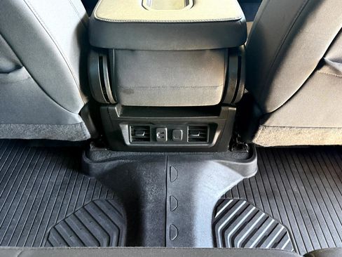 Used 2022 Chevrolet Silverado 1500 RST image 17