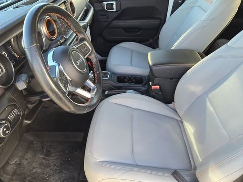 Used 2020 Jeep Gladiator Mojave image 15