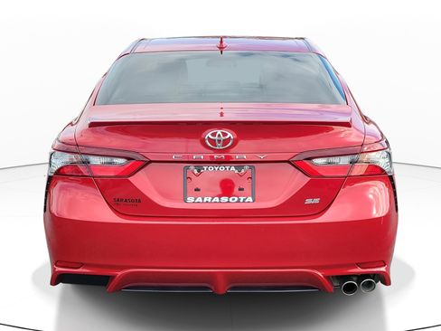 Used 2021 Toyota Camry SE image 9