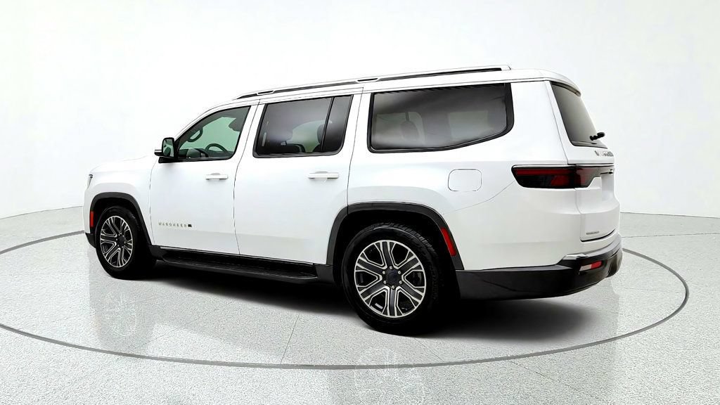 Used 2022 Jeep Wagoneer Series III AWD/4WD image 7