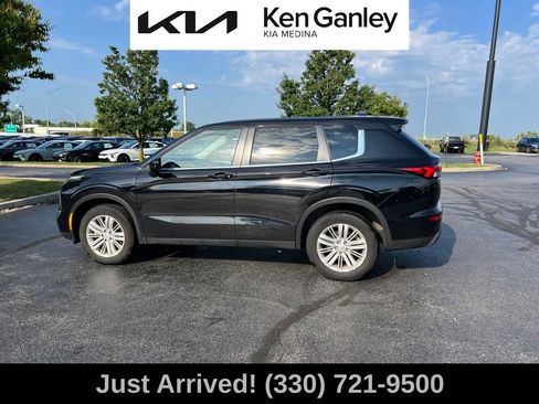 Used 2024 Mitsubishi Outlander ES AWD/4WD image 8