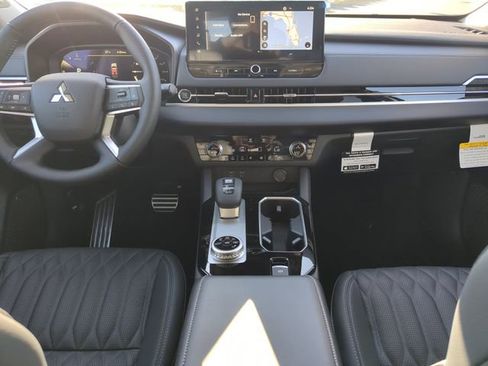 New 2026 Mitsubishi Outlander SEL FWD image 18