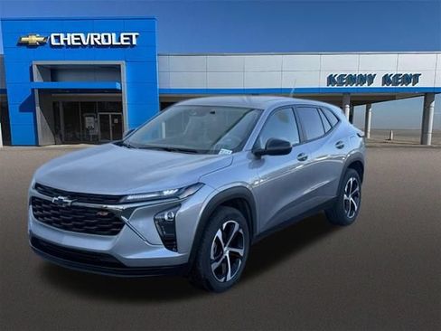 Used 2025 Chevrolet Trax RS w/ Driver Confidence Package FWD image 24
