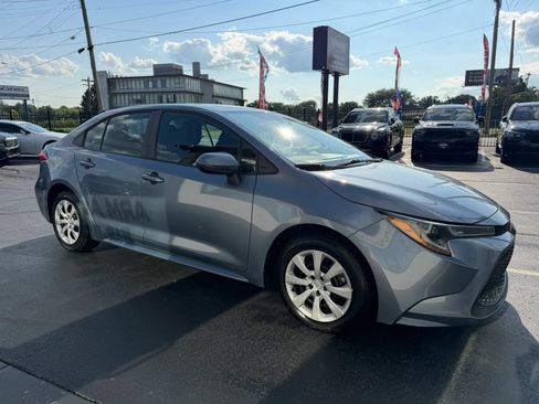 Used 2022 Toyota Corolla LE FWD image 14