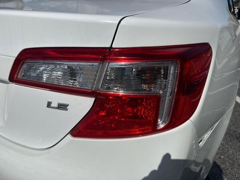Used 2013 Toyota Camry LE image 45