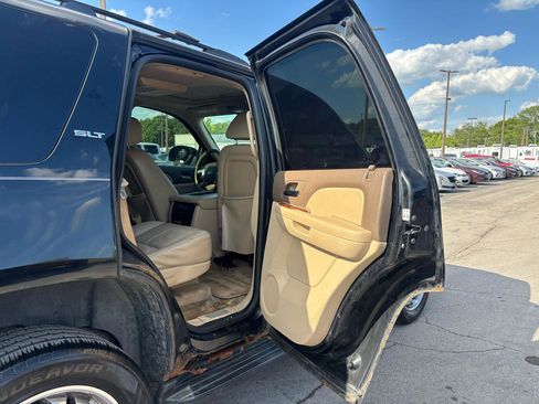 Used 2007 GMC Yukon SLT w/ SLT Preferred Equipment Group AWD/4WD image 10