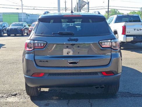 Used 2022 Jeep Compass Latitude AWD/4WD image 16