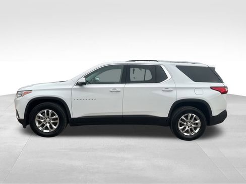 Used 2018 Chevrolet Traverse LT image 3