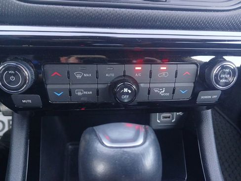 Used 2023 Jeep Compass Altitude w/ Convenience Group image 22