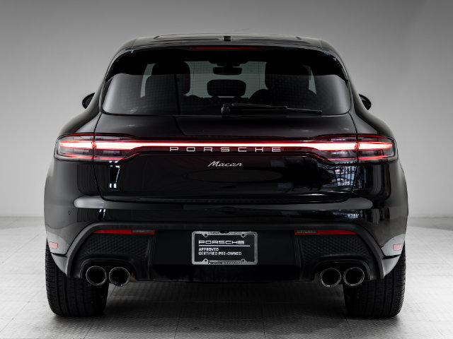 Certified 2026 Porsche Macan AWD/4WD image 35