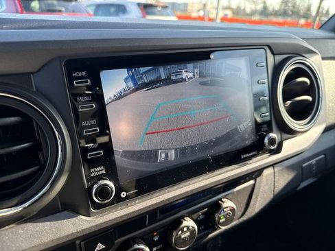 Used 2021 Toyota Tacoma TRD Off-Road image 29