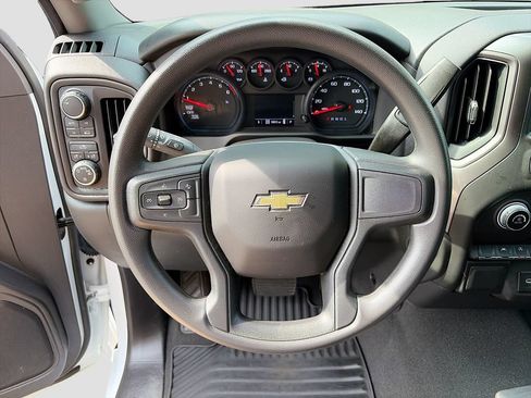 Used 2025 Chevrolet Silverado 1500 Custom AWD/4WD image 11