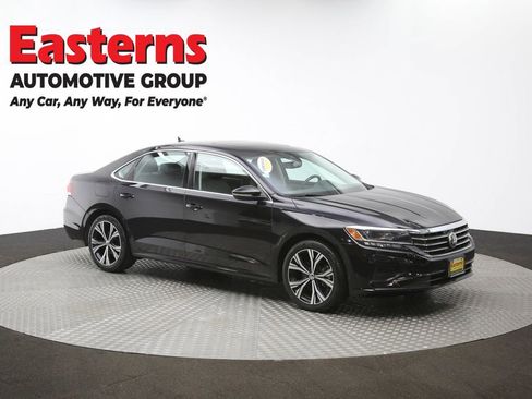 Used 2022 Volkswagen Passat 2.0T SE image 48