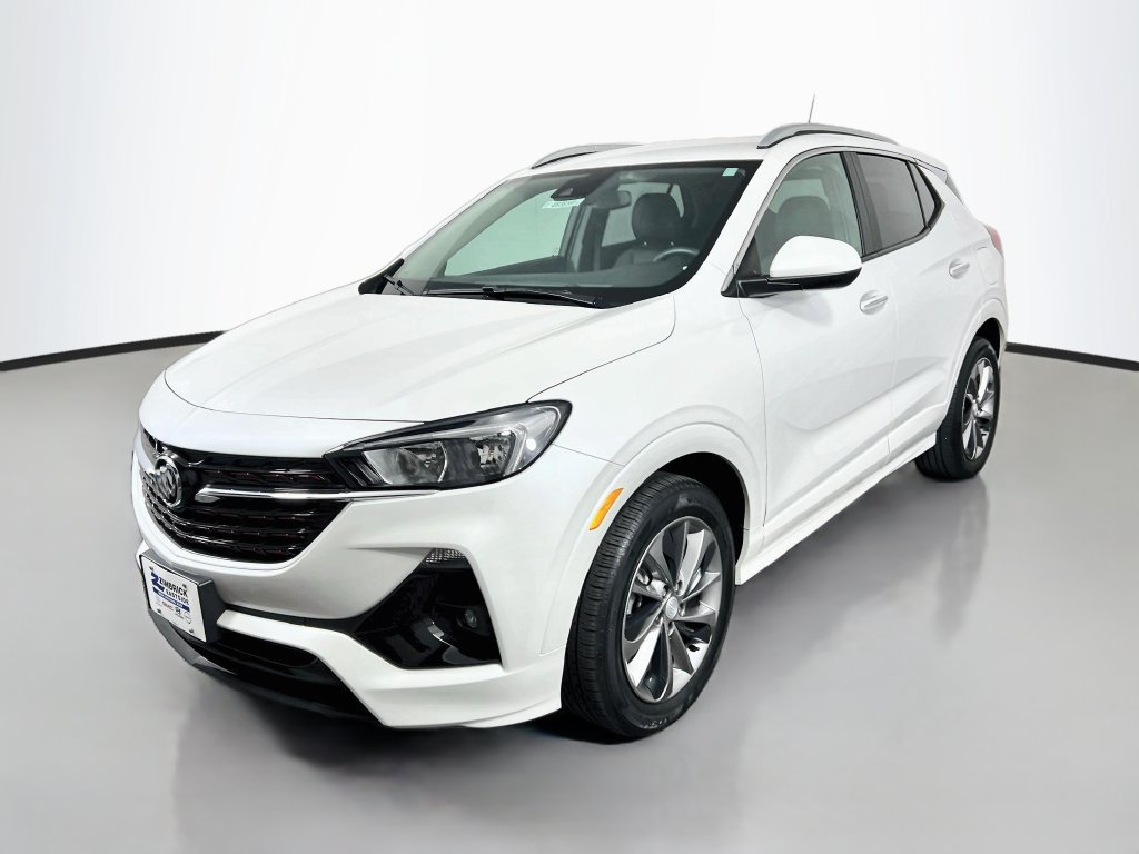 Used 2022 Buick Encore GX Select w/ Sport Touring Package FWD image 3