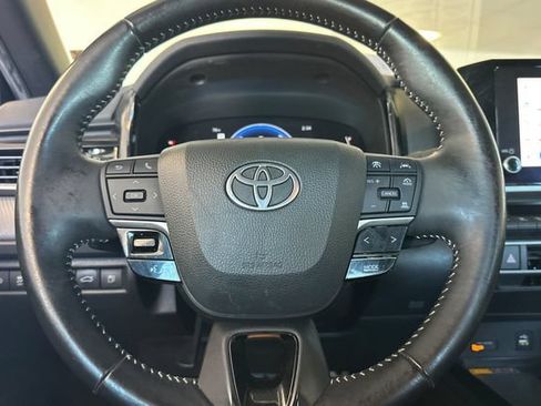 Certified 2025 Toyota Camry SE FWD image 27