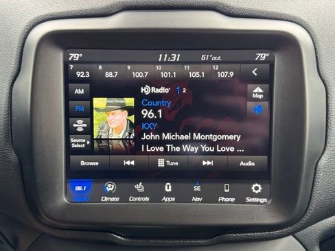 Used 2022 Jeep Renegade Latitude w/ Convenience Group AWD/4WD image 15