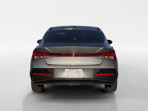 New 2026 Hyundai Elantra Limited image 4