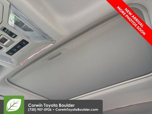 Used 2022 Toyota RAV4 XLE w/ Convenience Package AWD/4WD image 12