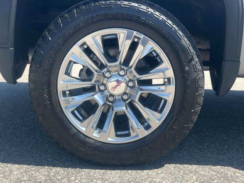 Used 2019 GMC Sierra 1500 AT4 w/ AT4 Preferred Package AWD/4WD image 37