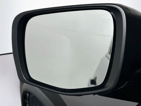 Used 2023 Honda Pilot LX image 16