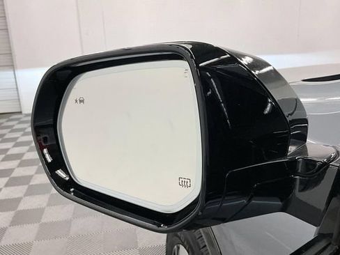 Used 2026 Buick Enclave Sport Touring w/ Power Package AWD/4WD image 42