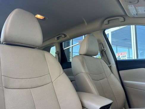 Used 2014 Nissan Rogue SL AWD/4WD image 17